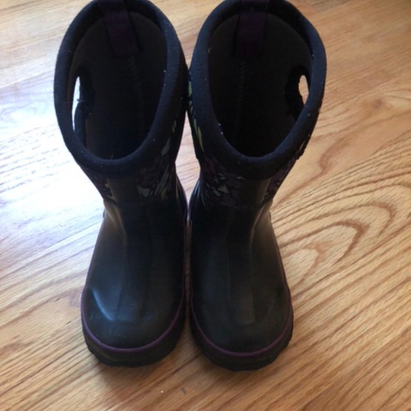 Bogs waterproof kids boots great condition - Picture 3 of 4